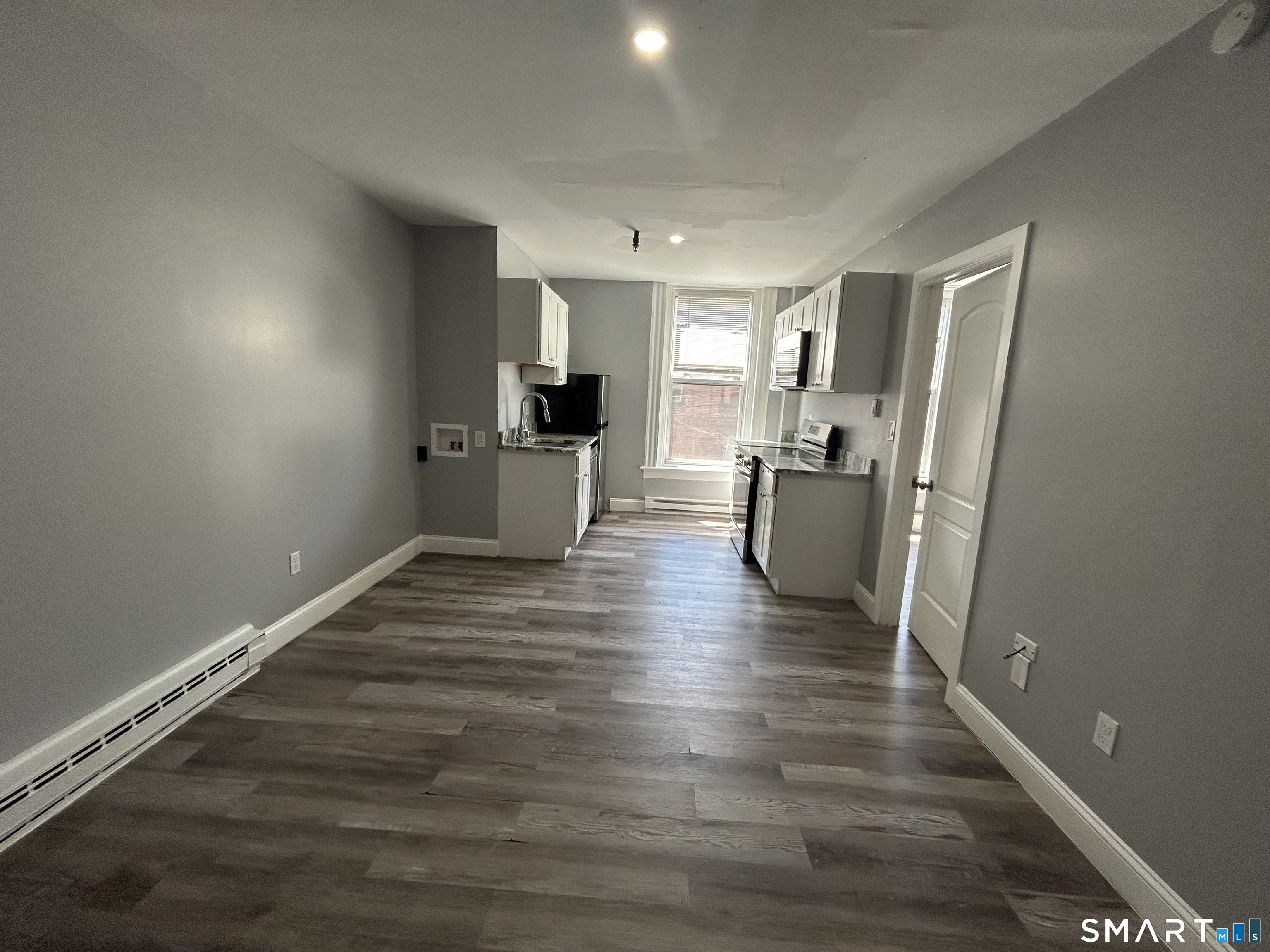 460-3 Main Street Middletown CT 06457
