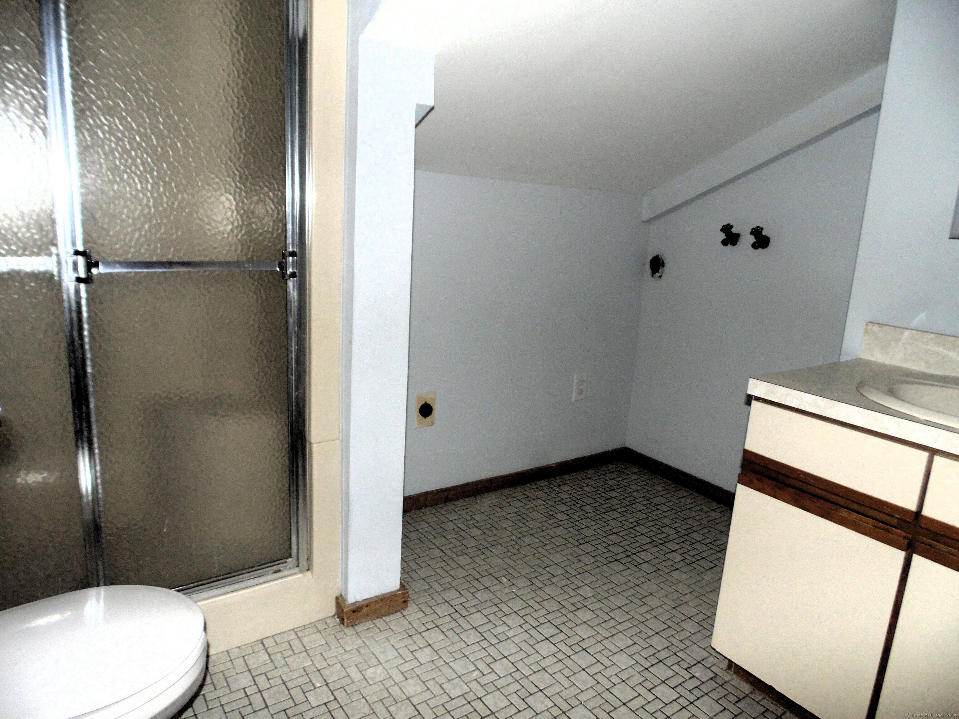 50 Bank Street Derby CT 06418