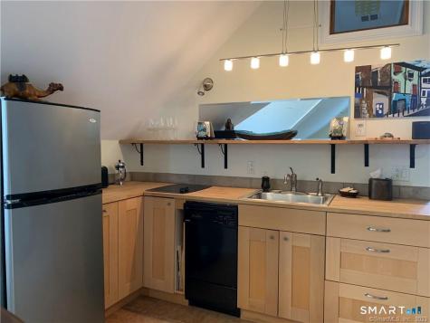 26 Village Road Milford CT 06460