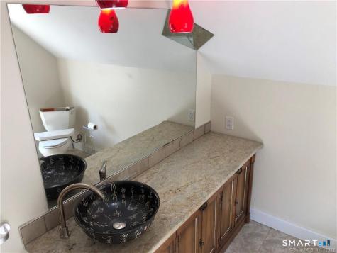 26 Village Road Milford CT 06460