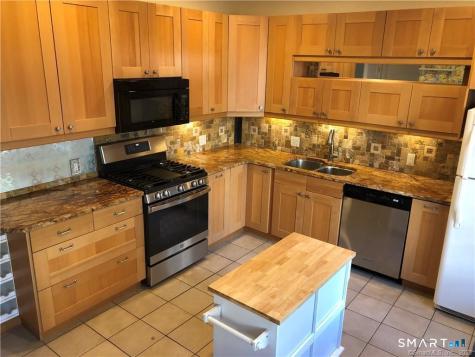 26 Village Road Milford CT 06460
