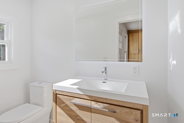 8 Farley Street Greenwich CT 06830