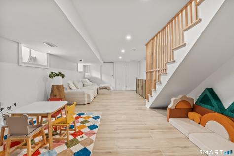 8 Farley Street Greenwich CT 06830