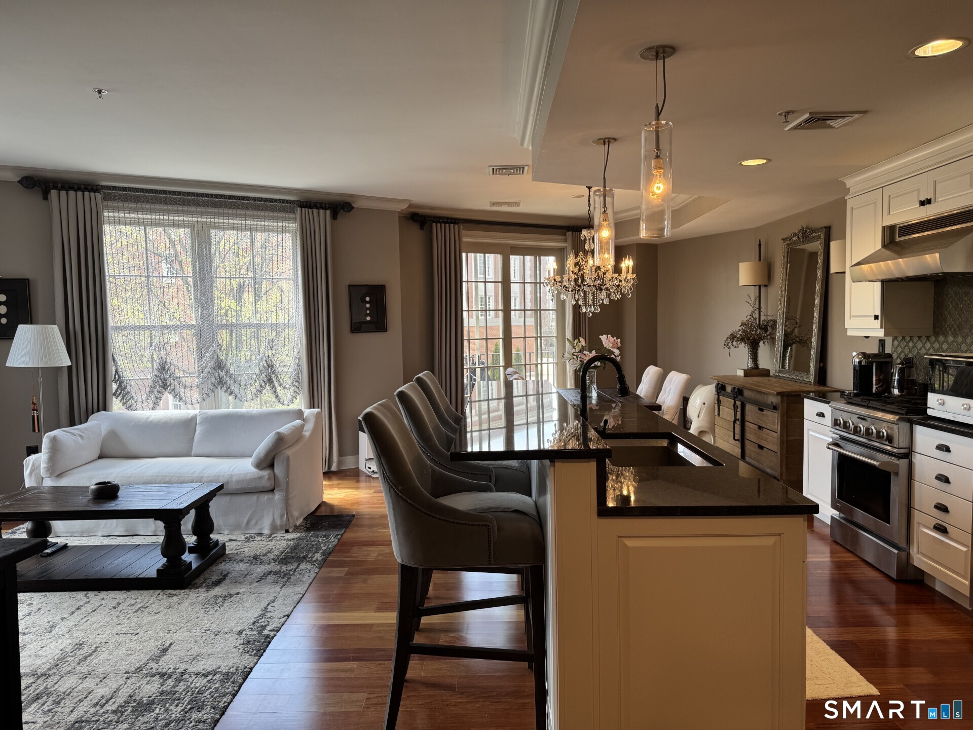 85 Memorial Road West Hartford CT 06107