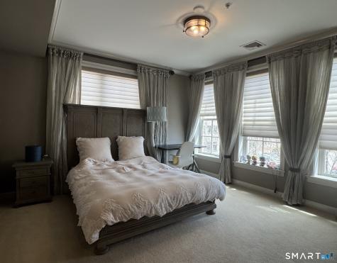 85 Memorial Road West Hartford CT 06107