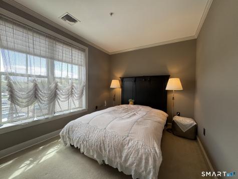 85 Memorial Road West Hartford CT 06107