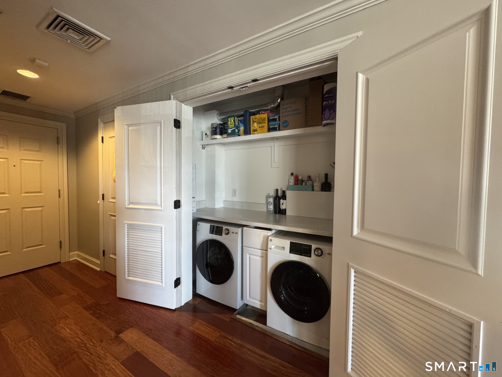 85 Memorial Road West Hartford CT 06107