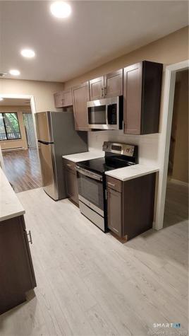 9 Debra Court Cromwell CT 06416