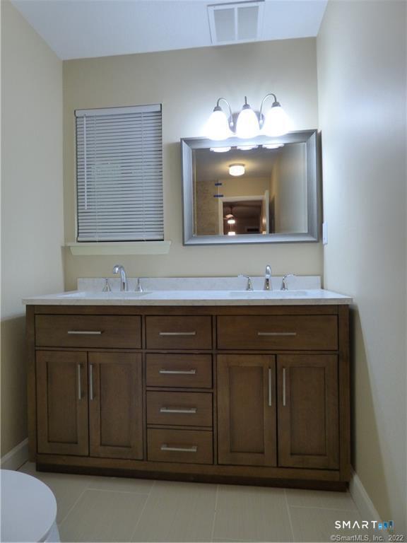 9 Debra Court Cromwell CT 06416