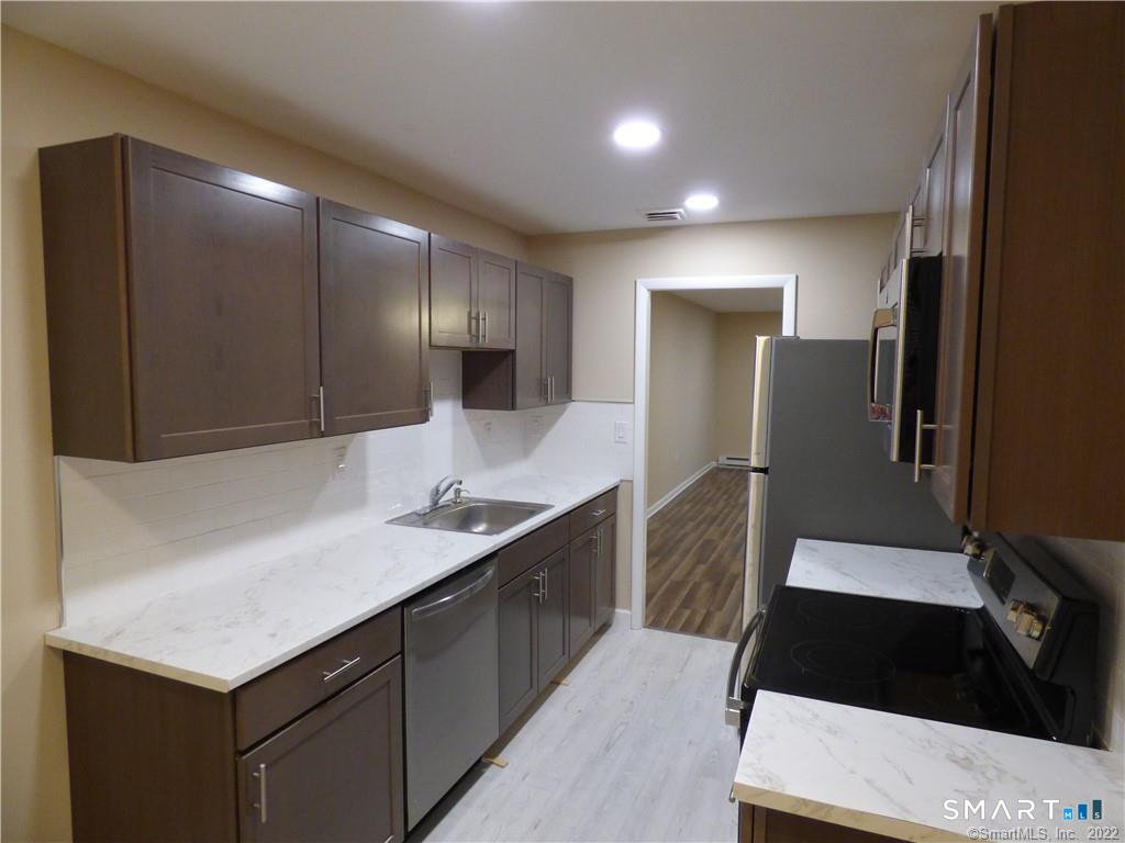 9 Debra Court Cromwell CT 06416