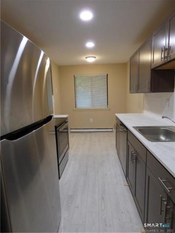 9 Debra Court Cromwell CT 06416