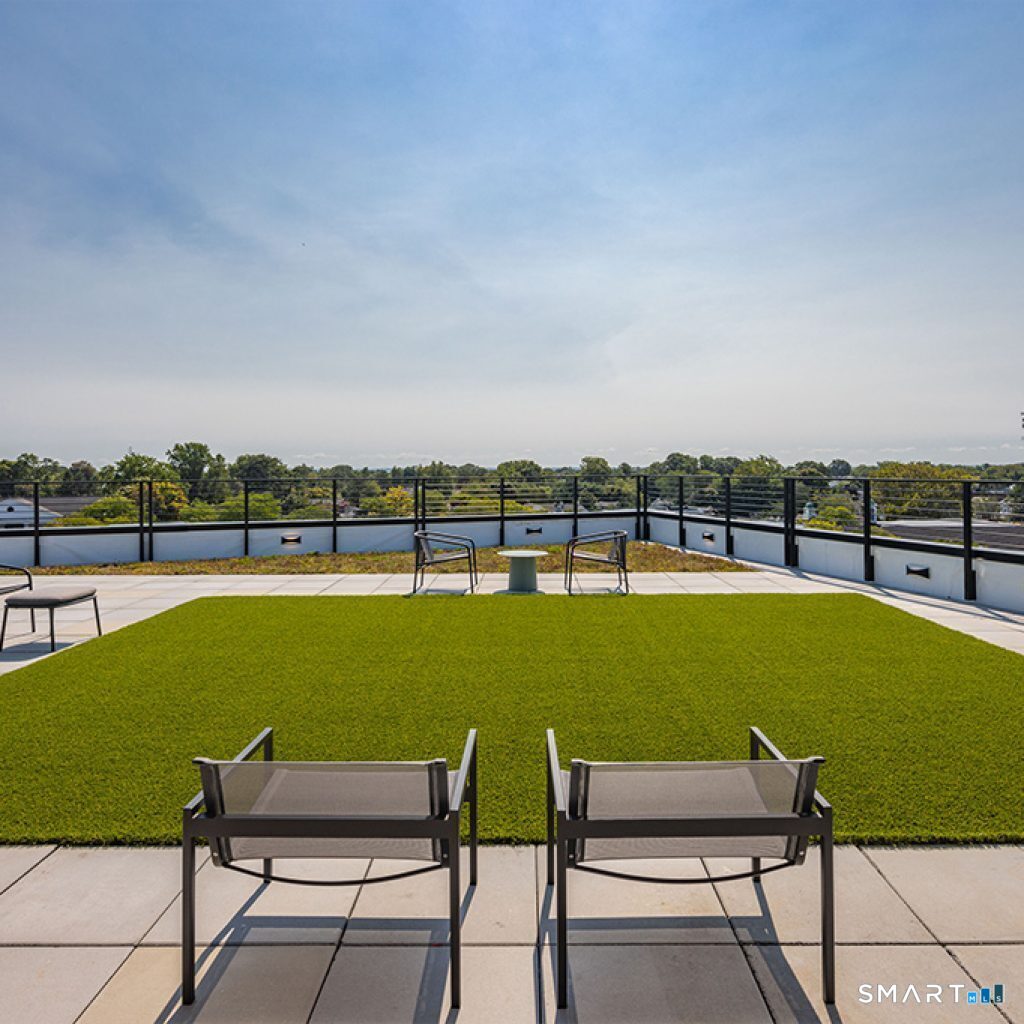 78 Unquowa Place Fairfield CT 06824