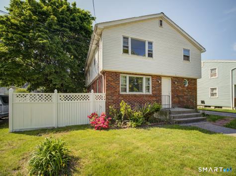 38 Landin Street Woodbridge CT 06525