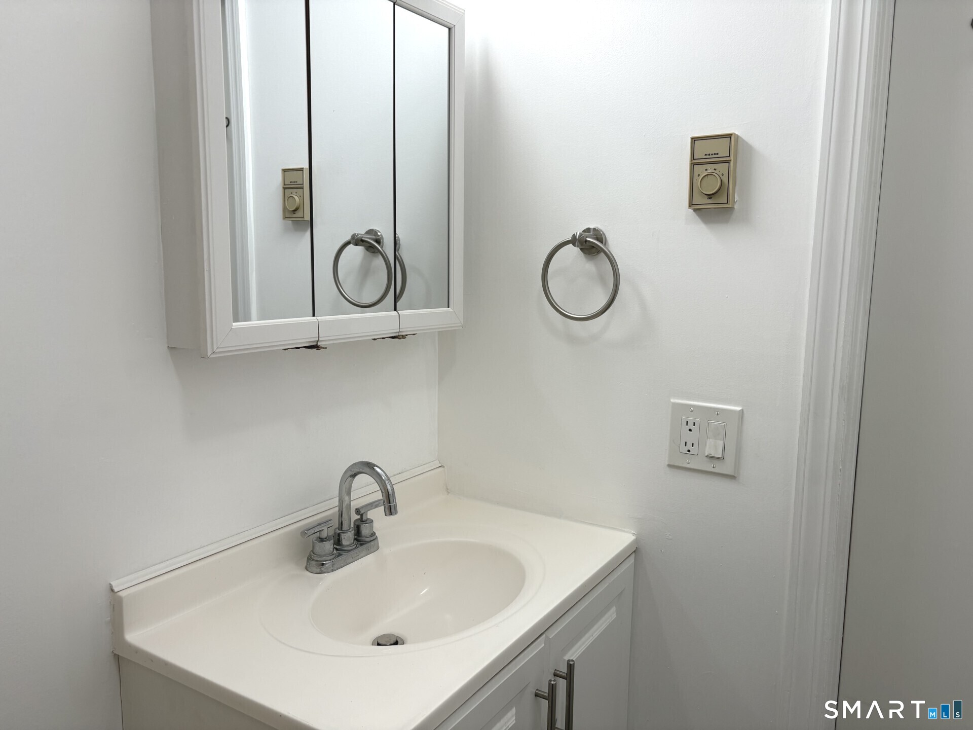 19 Somers Street Danbury CT 06810