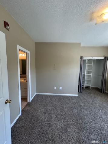 1064 Poquonnock Road Groton CT 06340