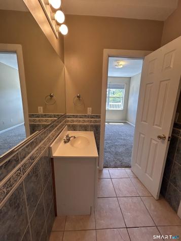 1064 Poquonnock Road Groton CT 06340