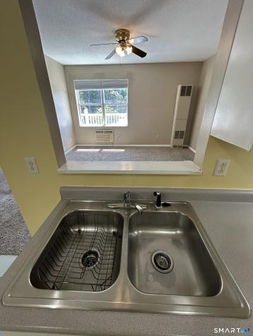 1064 Poquonnock Road Groton CT 06340