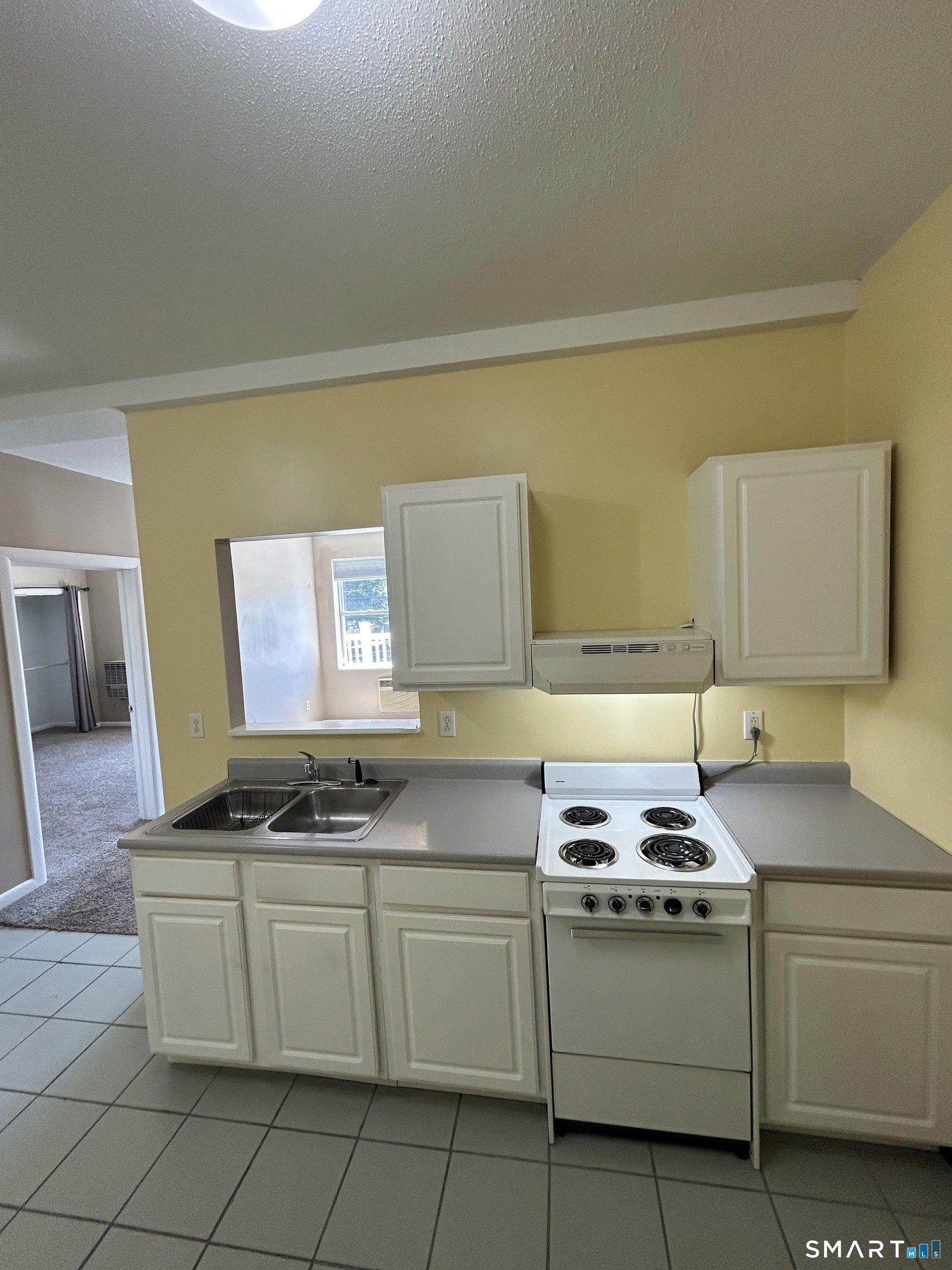 1064 Poquonnock Road Groton CT 06340
