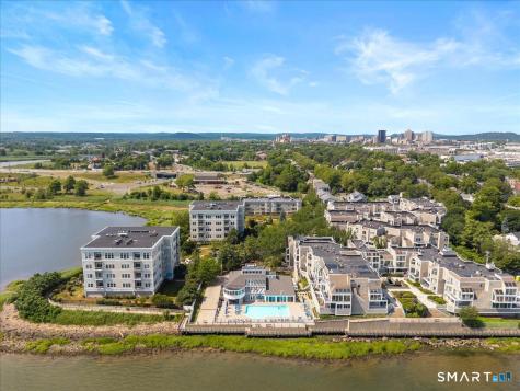 13 Harbour Close New Haven CT 06519