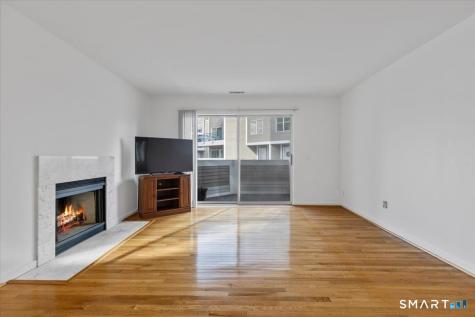 13 Harbour Close New Haven CT 06519