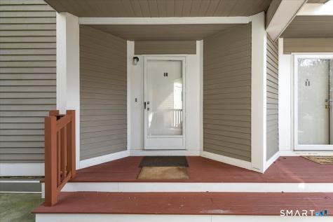 13 Harbour Close New Haven CT 06519