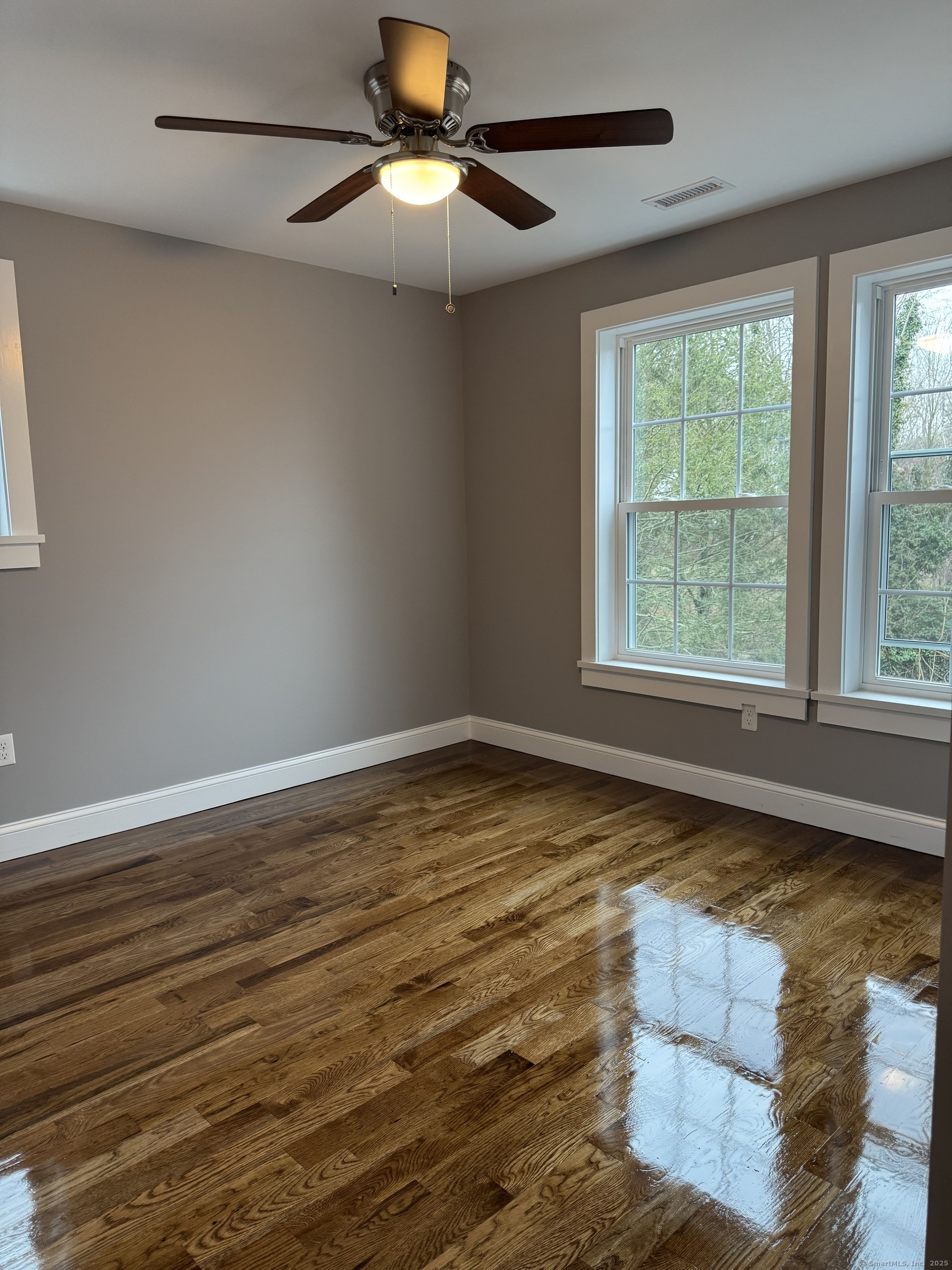 27 Quinnipiac Avenue North Haven CT 06473
