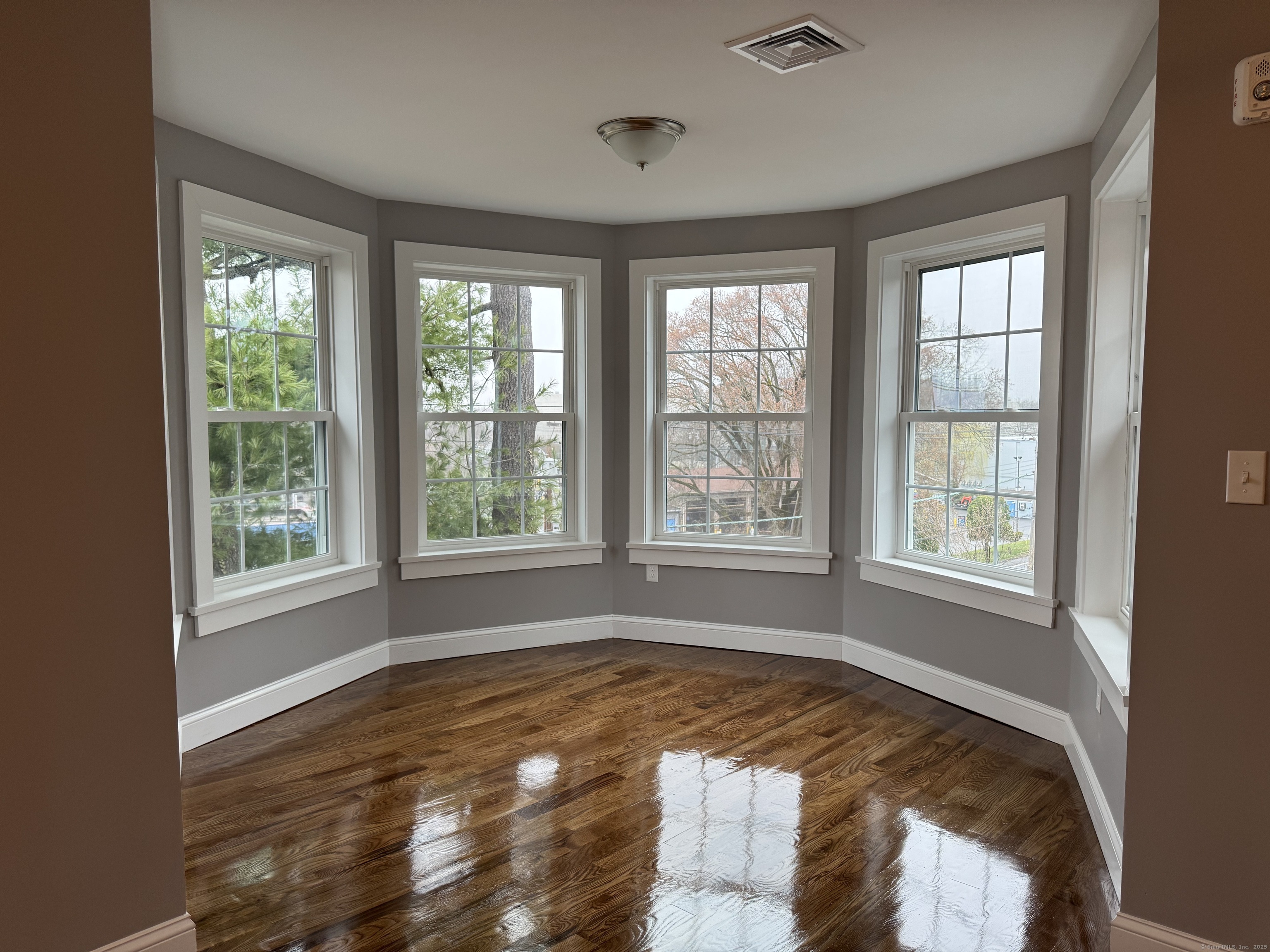 27 Quinnipiac Avenue North Haven CT 06473