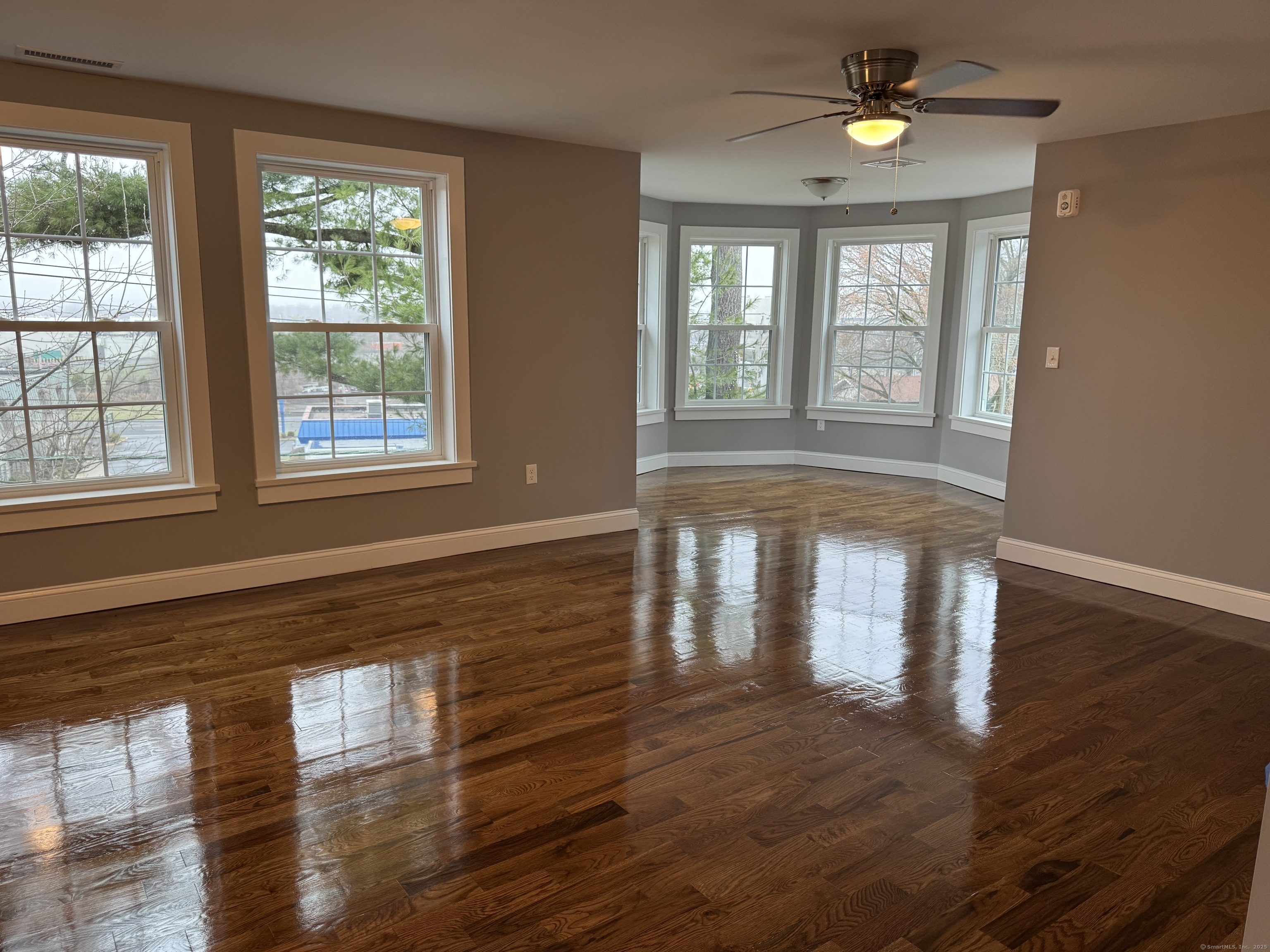 27 Quinnipiac Avenue North Haven CT 06473