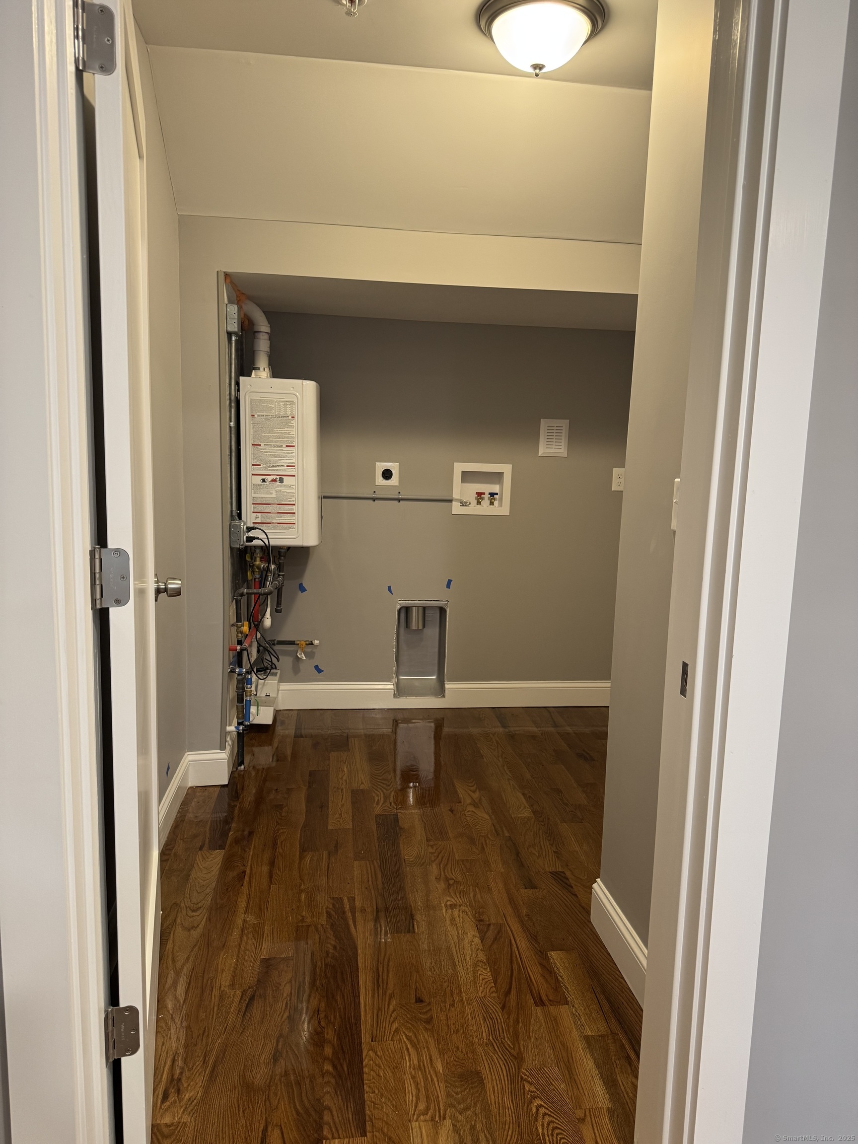 27 Quinnipiac Avenue North Haven CT 06473