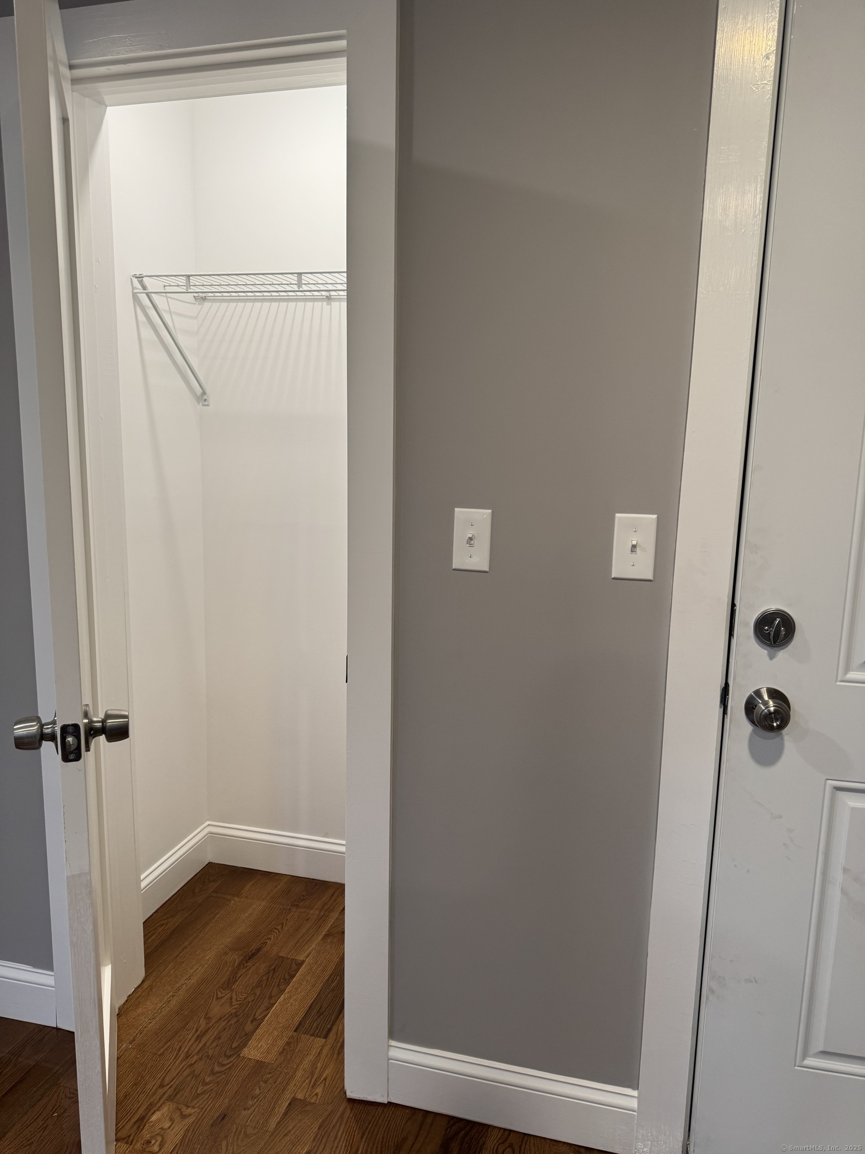 27 Quinnipiac Avenue North Haven CT 06473