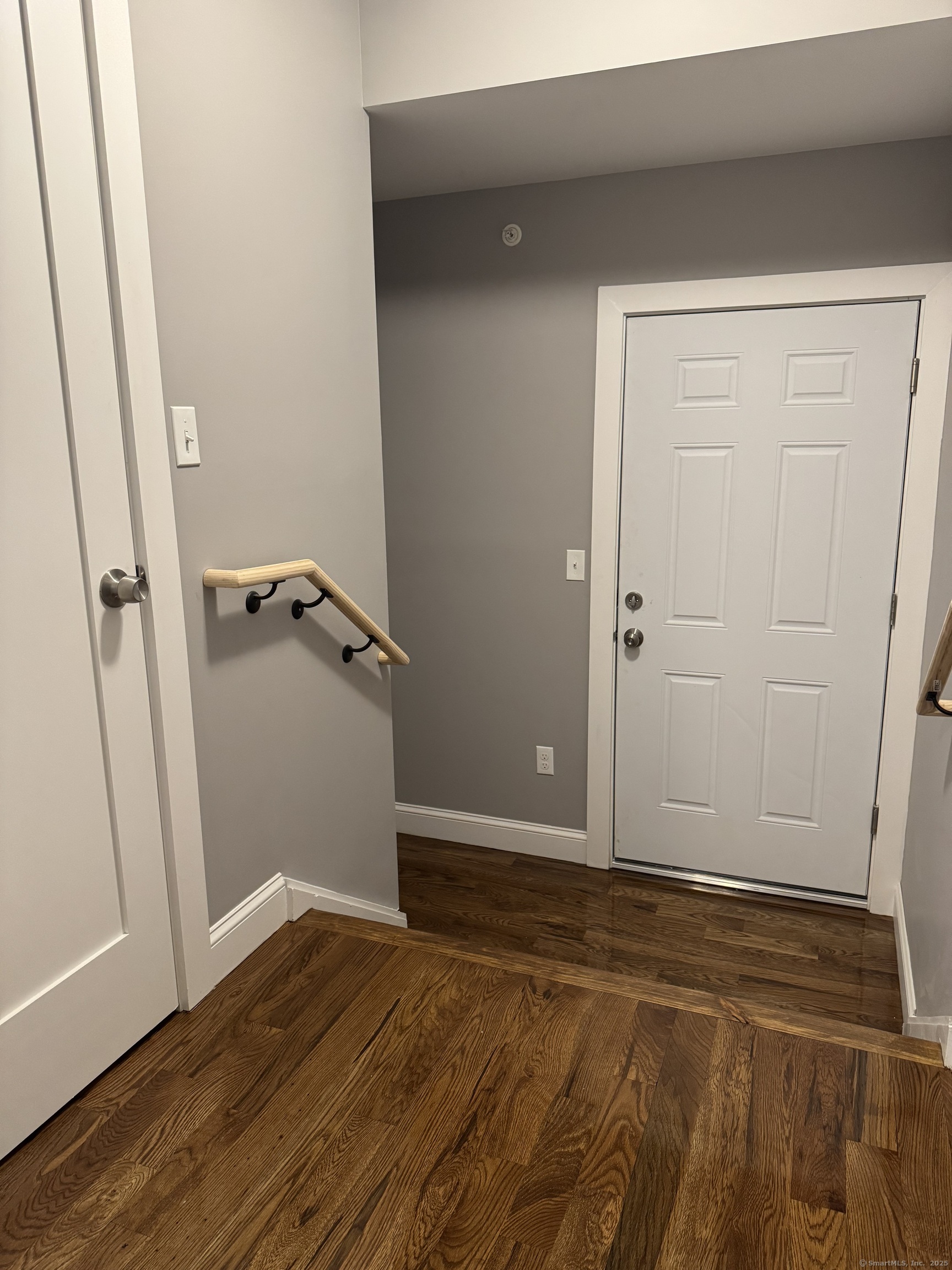 27 Quinnipiac Avenue North Haven CT 06473