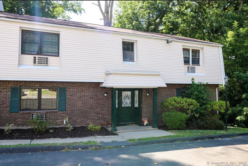 47 Enid Street Bridgeport CT 06606