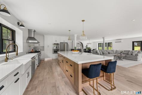372 Tucker Hill Road Middlebury CT 06762
