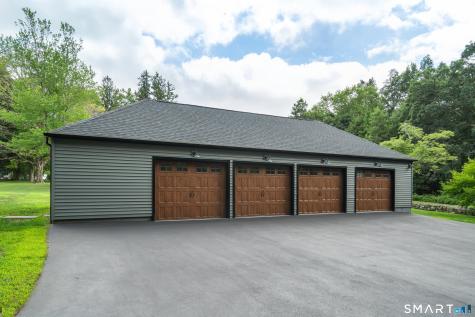 372 Tucker Hill Road Middlebury CT 06762