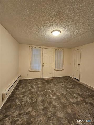 6 Frederick Court Waterbury CT 06710