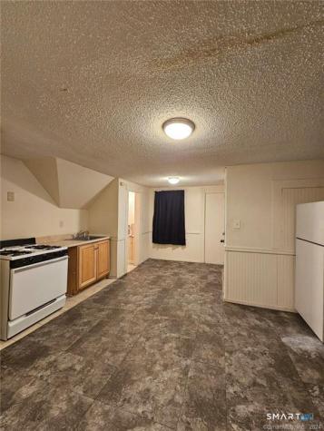 6 Frederick Court Waterbury CT 06710