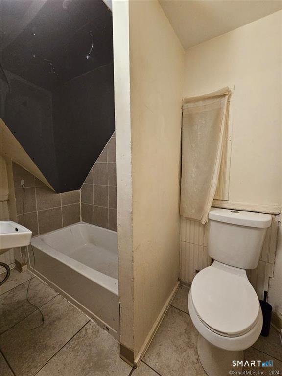 6 Frederick Court Waterbury CT 06710