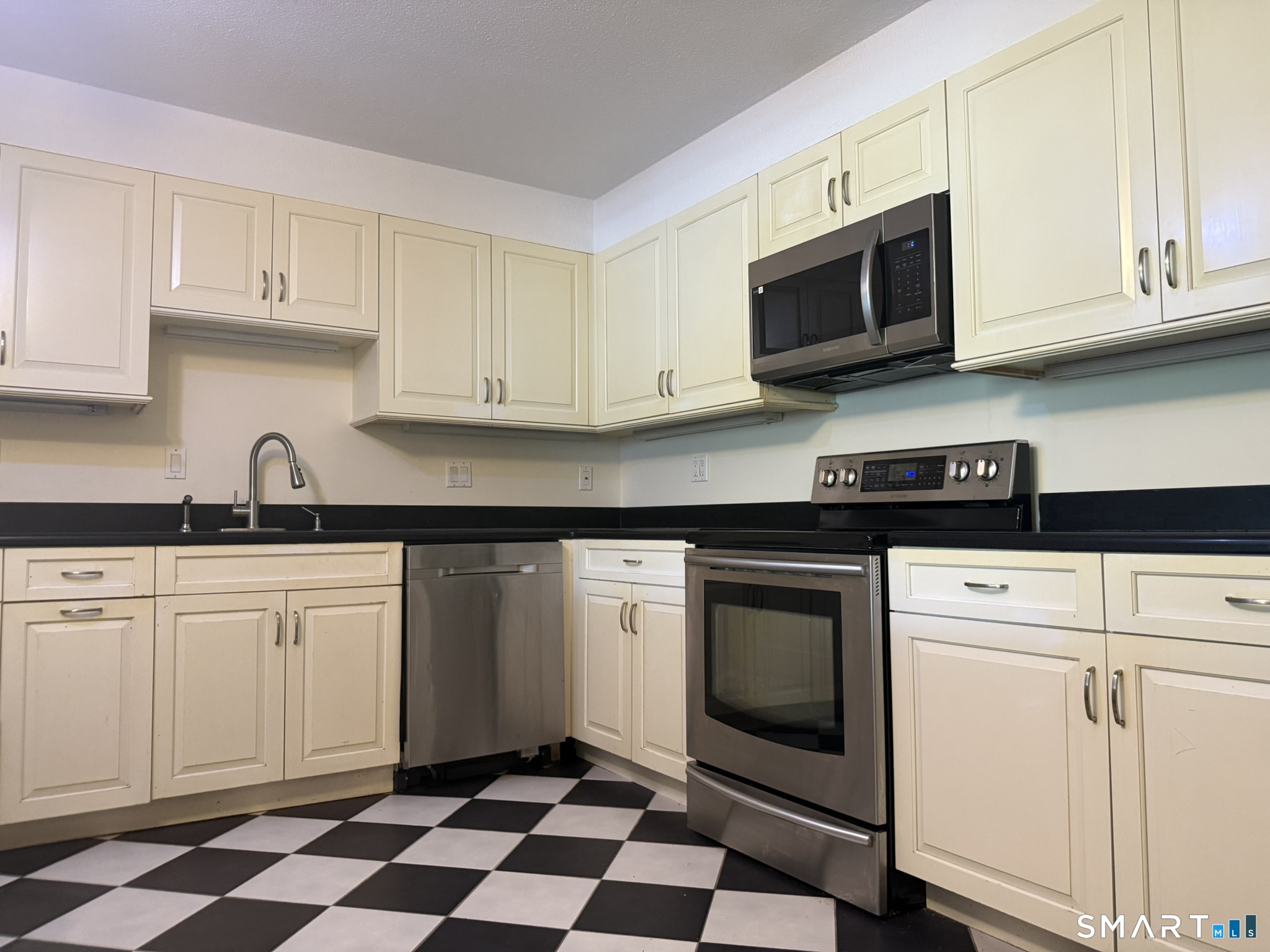 1460 Elm Street Stratford CT 06615