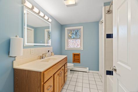 240 Heather Glen Lane Groton CT 06355