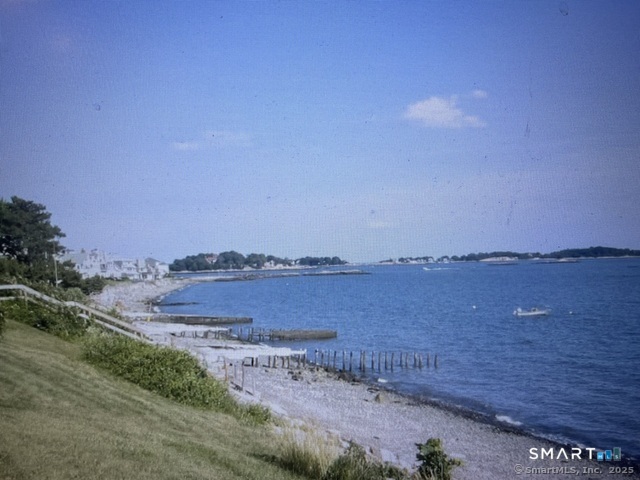 3 Crescent Bluff Avenue Branford CT 06405