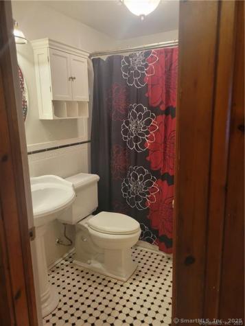 21 Rockwood Avenue Ansonia CT 06401