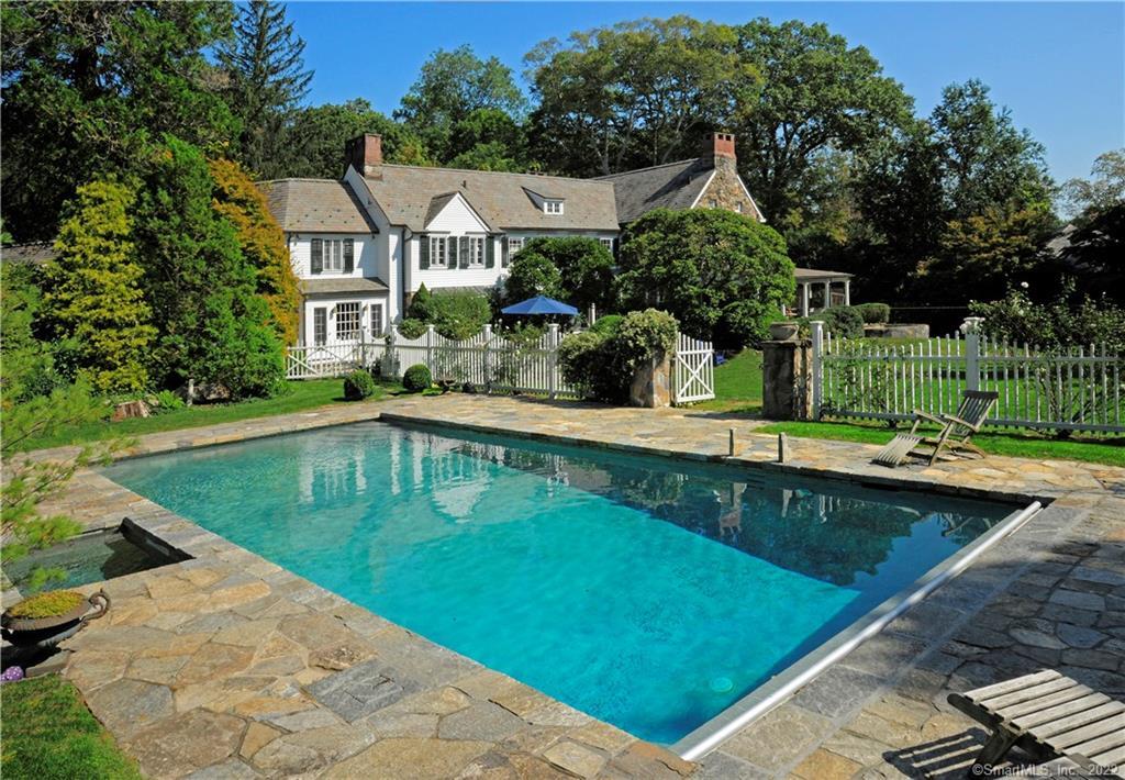 9 Knollwood Drive Greenwich CT 06830