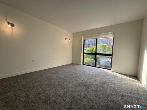 15 Farm Springs Road Farmington CT 06032