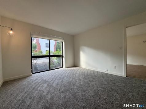 15 Farm Springs Road Farmington CT 06032