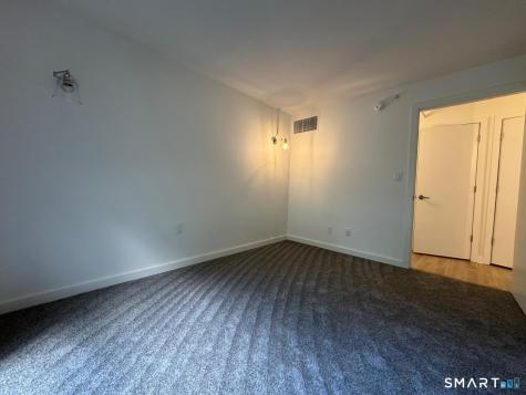 15 Farm Springs Road Farmington CT 06032
