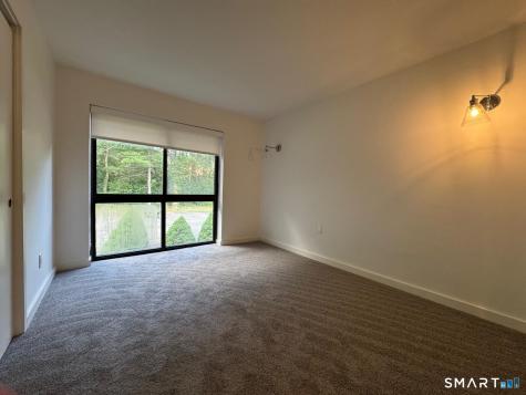 15 Farm Springs Road Farmington CT 06032