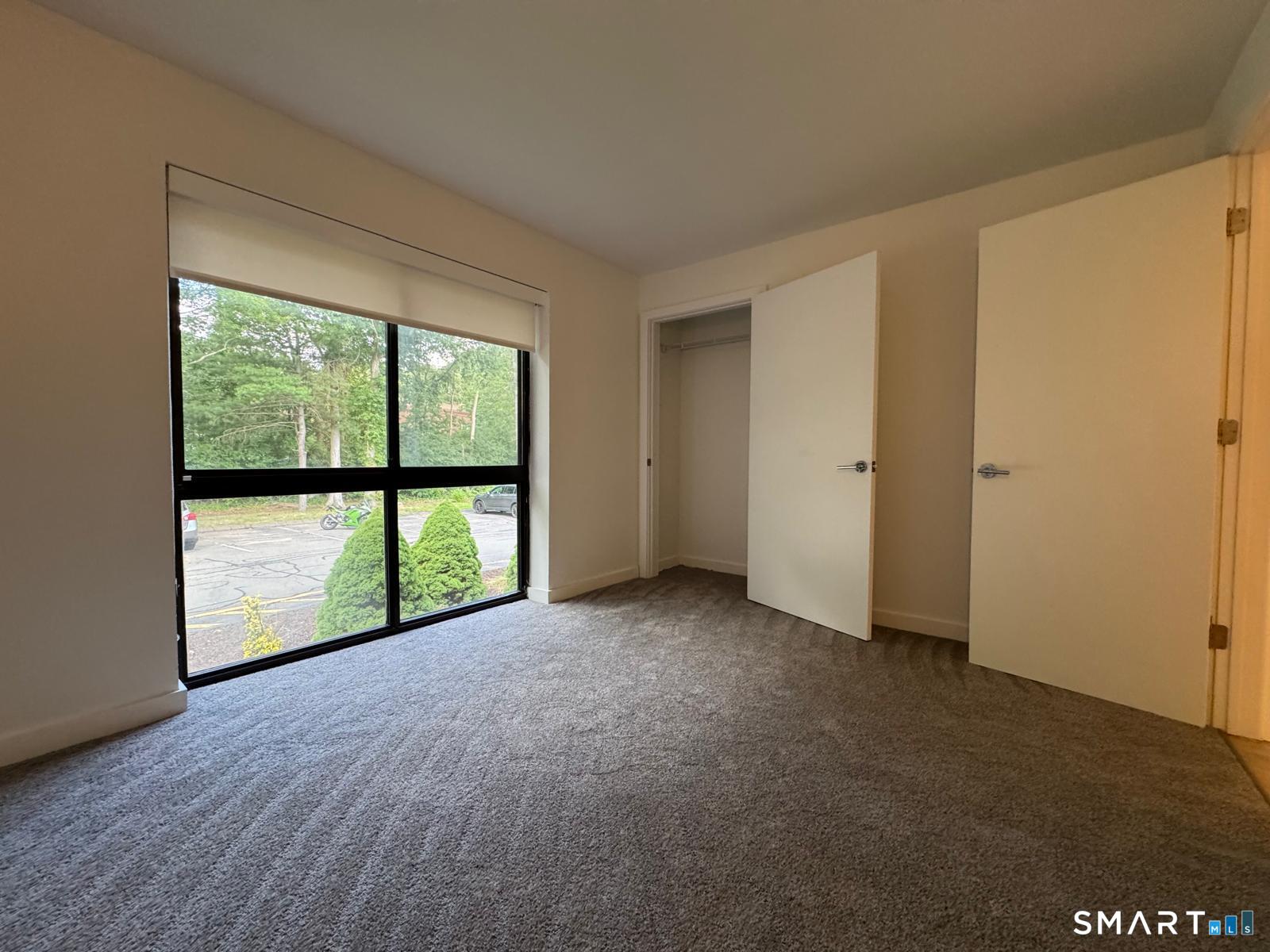 15 Farm Springs Road Farmington CT 06032