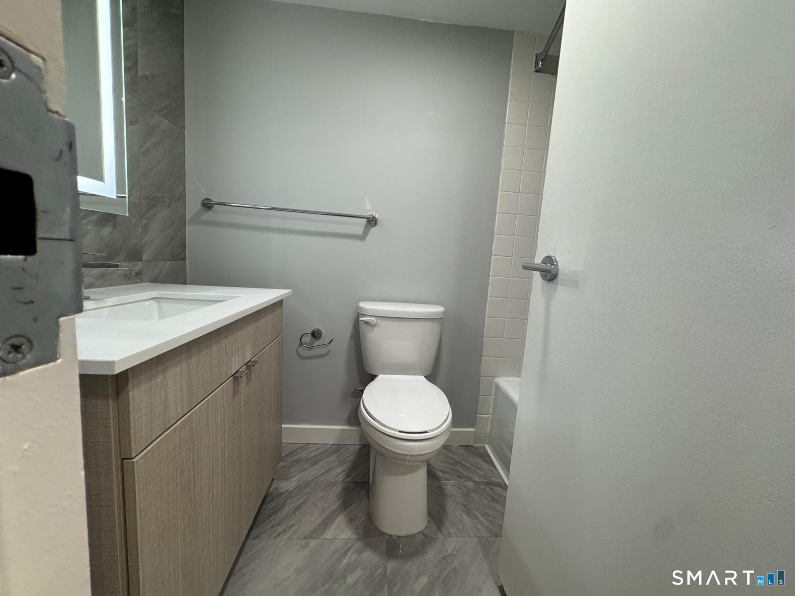 15 Farm Springs Road Farmington CT 06032