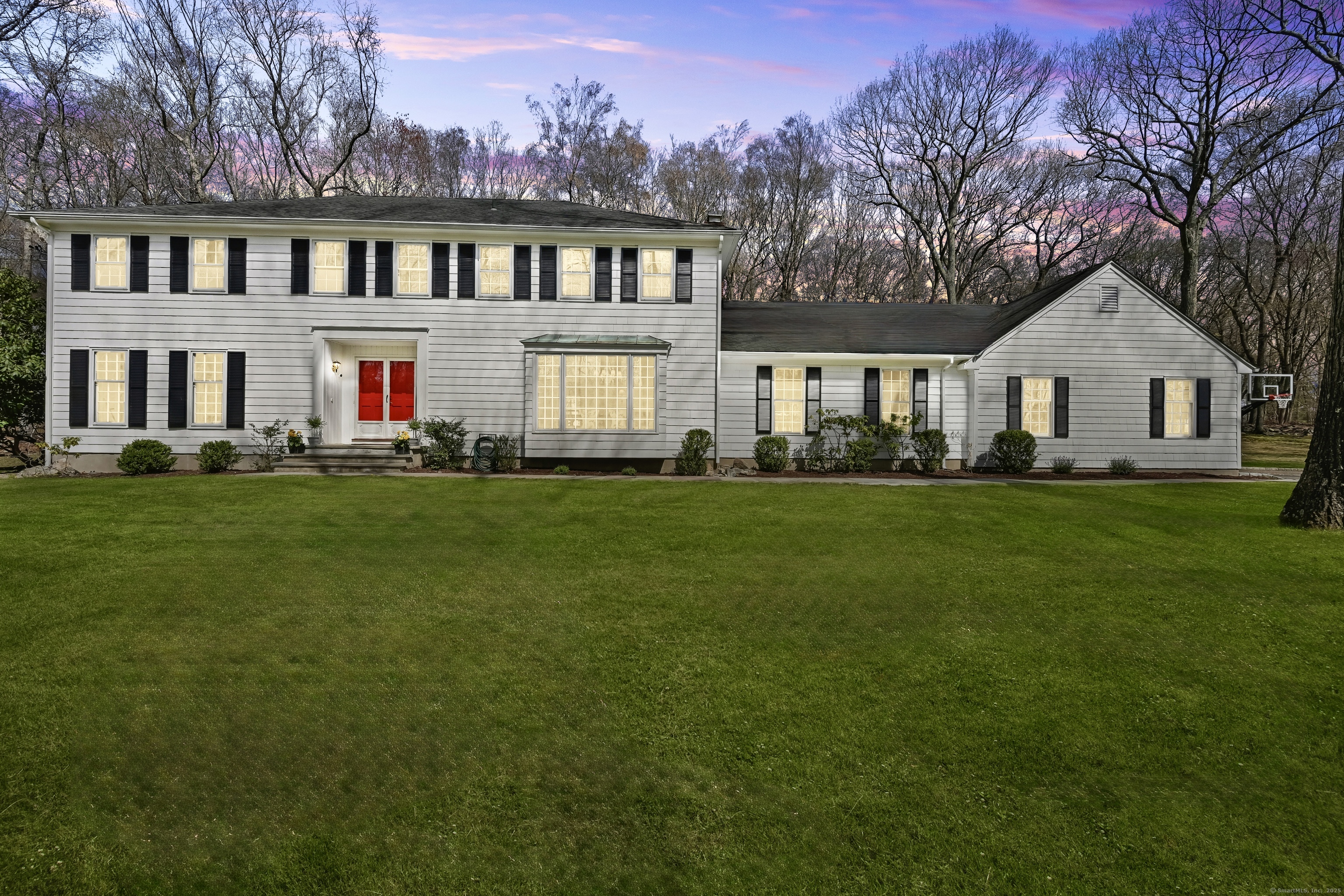 60 Squires Lane New Canaan CT 06840