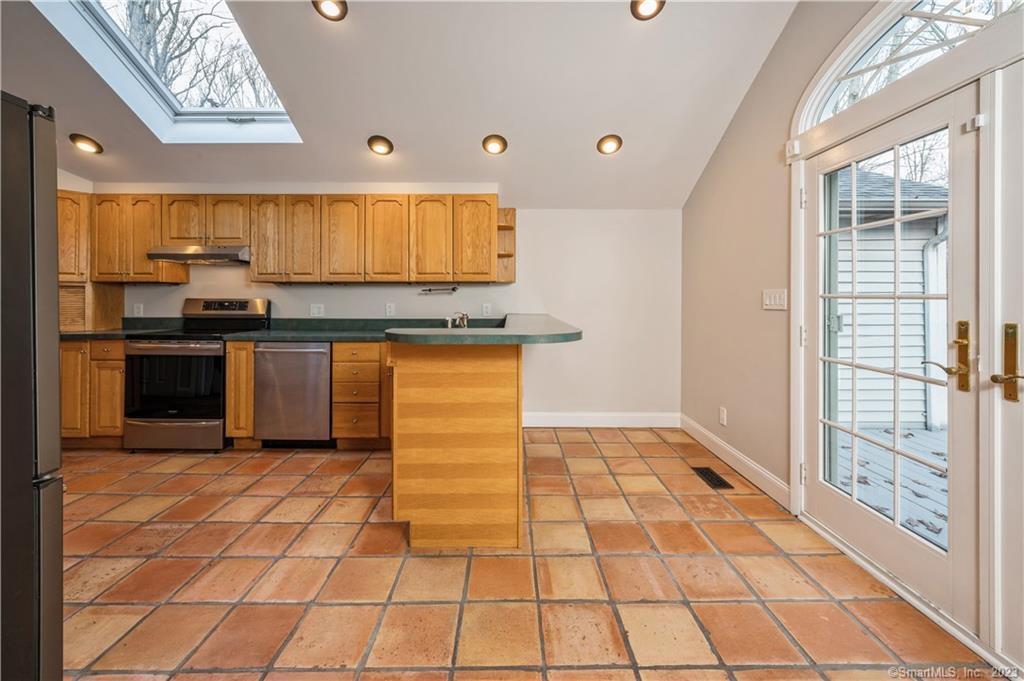 2428 Long Ridge Road Stamford CT 06903
